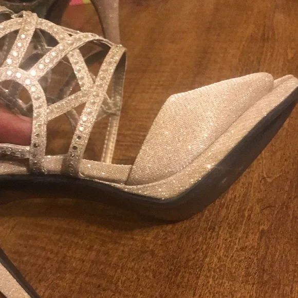 Caparros - Picture 13 of 13